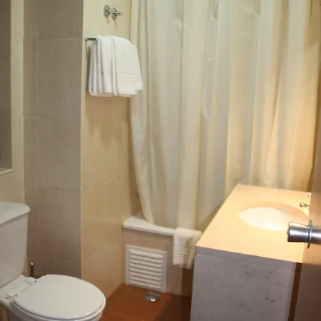 Gasthof Estrela De Arganil - Luis Simoes & Conceicao, Lda 4*